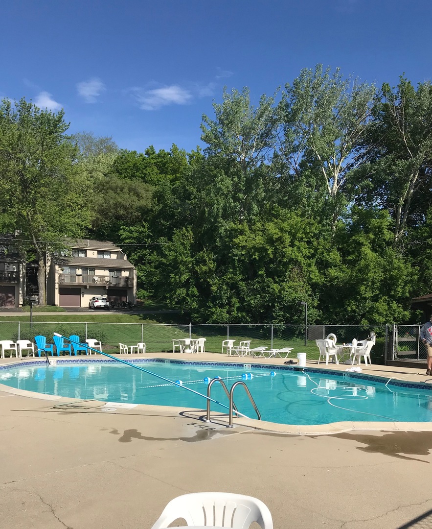 77 Mineola Road, Unit 77 Fox Lake, IL 60020 - Photo 12 of 24 a view of a tennis court