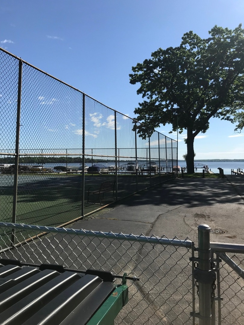 77 Mineola Road, Unit 77 Fox Lake, IL 60020 - Photo 24 of 24 a view of a tennis court