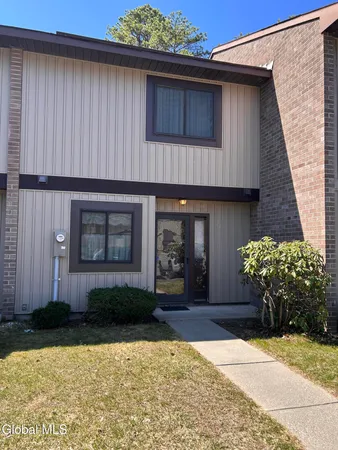 $219,900 | 26 Point Of Woods Drive, Albany, NY 12203