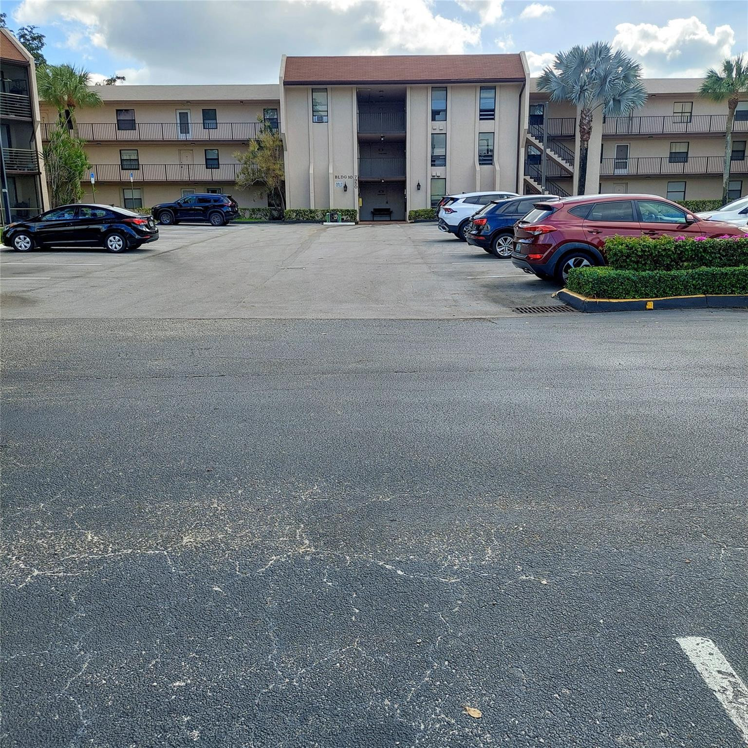 7950 West McNab Road, Unit 124 Tamarac, FL 33321 - Photo 1 of 28 Photo 1