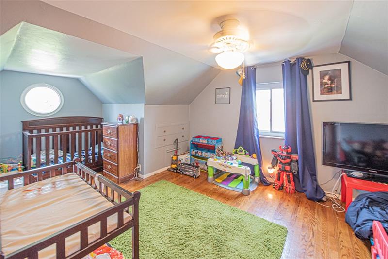1236 Brinton Road Pittsburgh, PA 15221 - Photo 18 of 20 Gallery Image 18