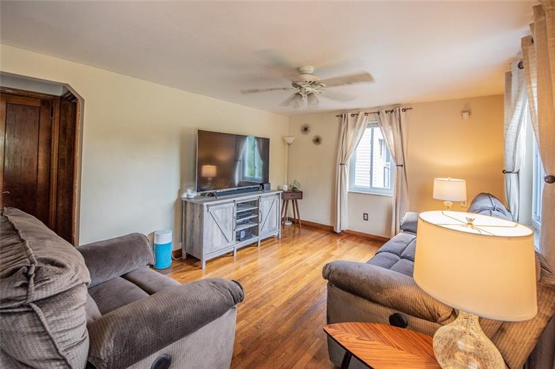 1236 Brinton Road Pittsburgh, PA 15221 - Photo 4 of 20 Gallery Image 4