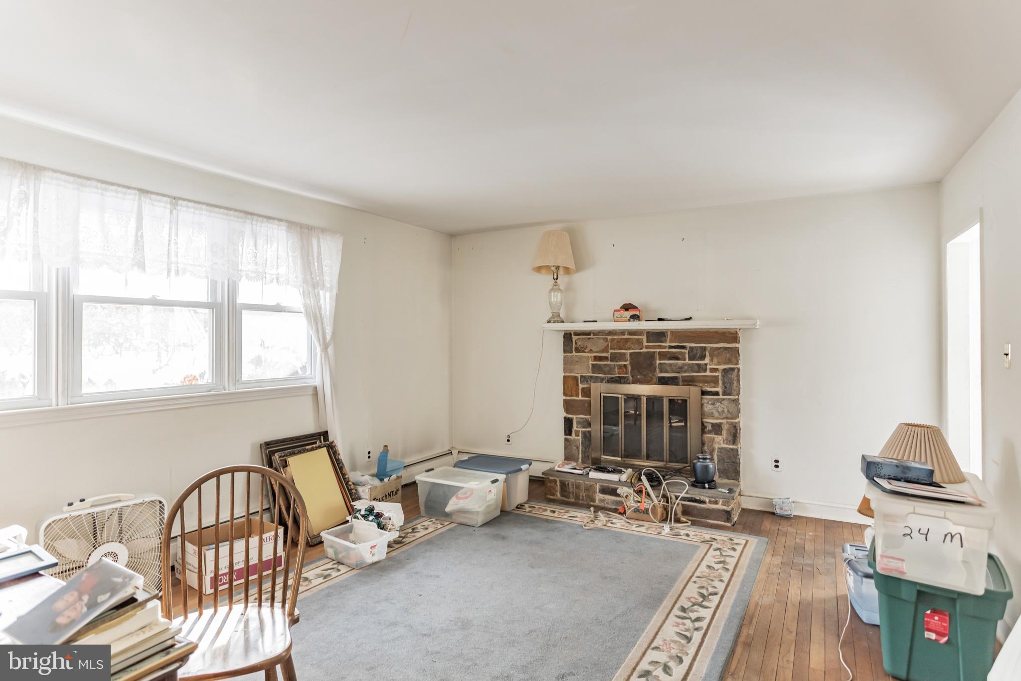 668 Upper Weadley Road Wayne, PA 19087 - Photo 4 of 30