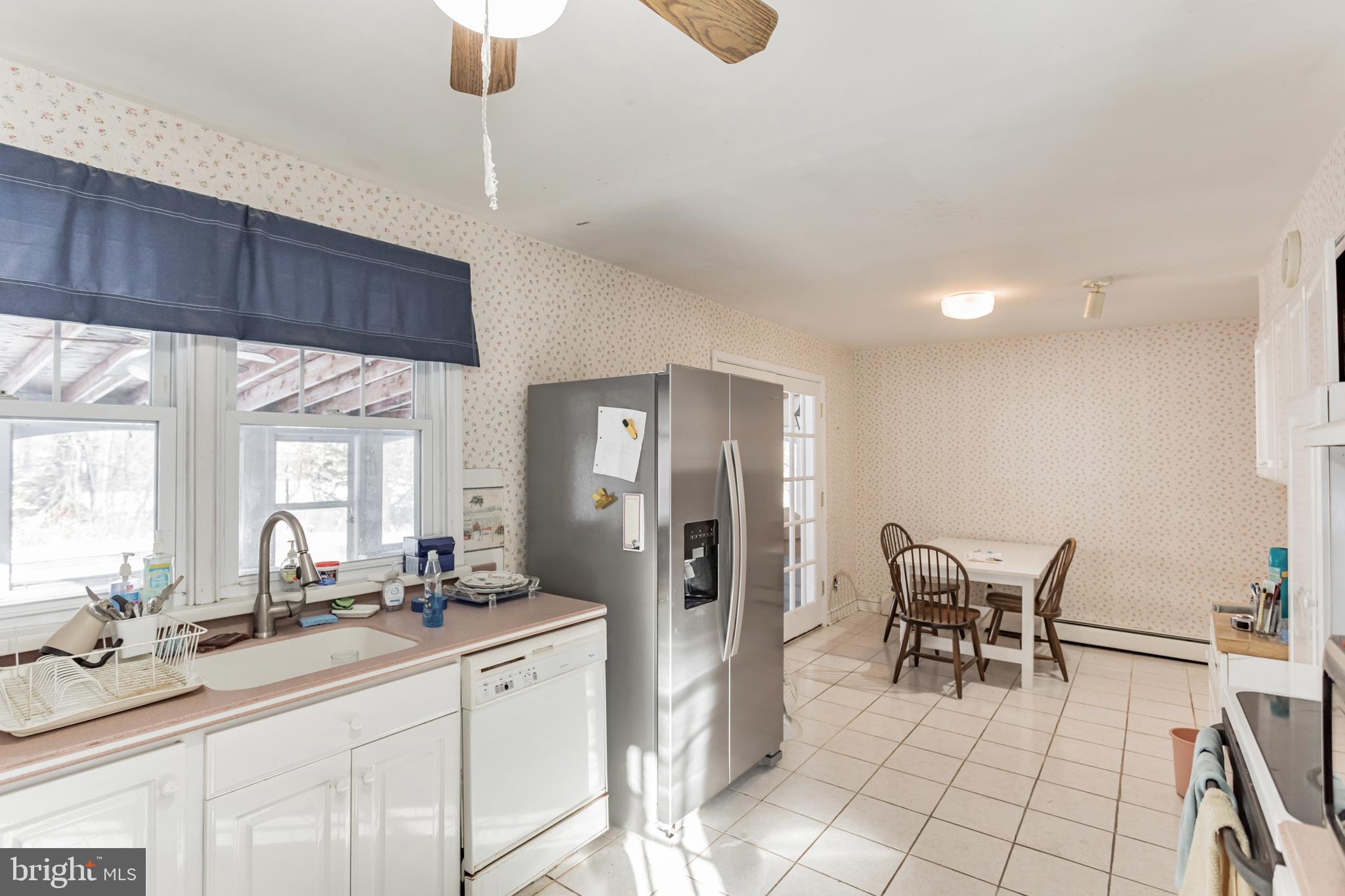 668 Upper Weadley Road Wayne, PA 19087 - Photo 6 of 30