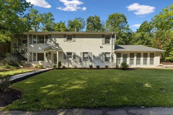 $525,000 | 718 Kimmins Street, Hohenwald, TN 38462