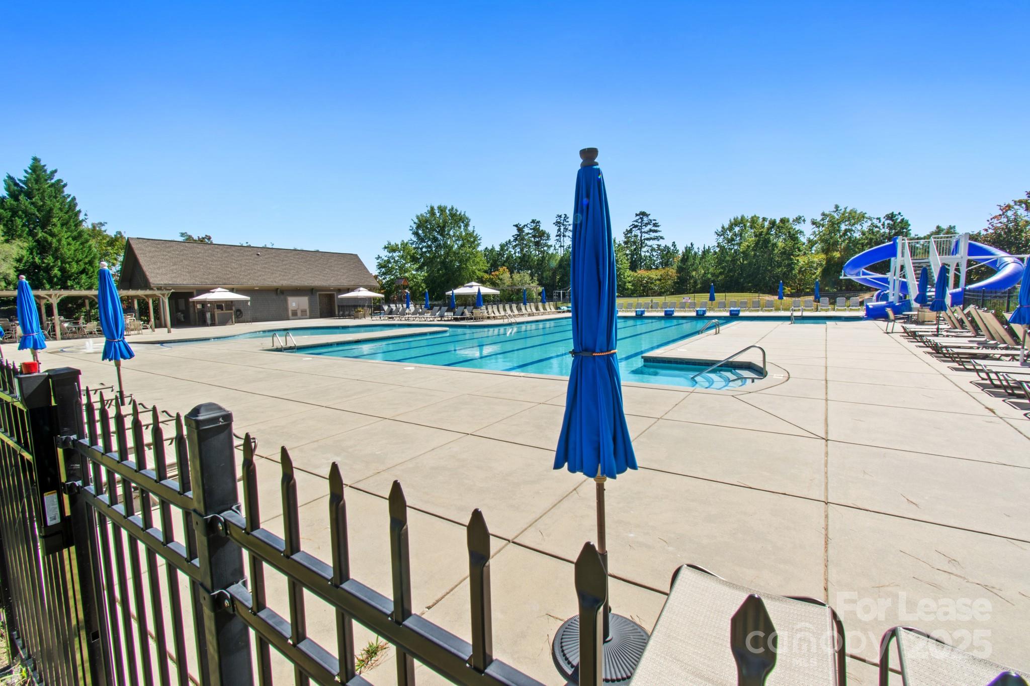 17118 Sand Bank Road Charlotte, NC 28278 - Photo 36 of 37 a view of an outdoor space