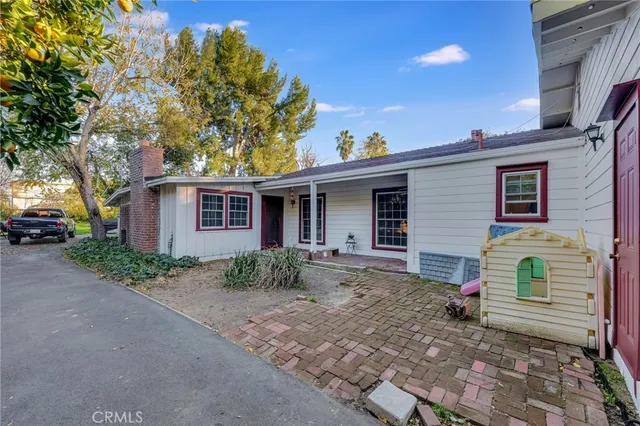 $1,650,000 | 7630 Jellico Avenue, Northridge, CA 91325