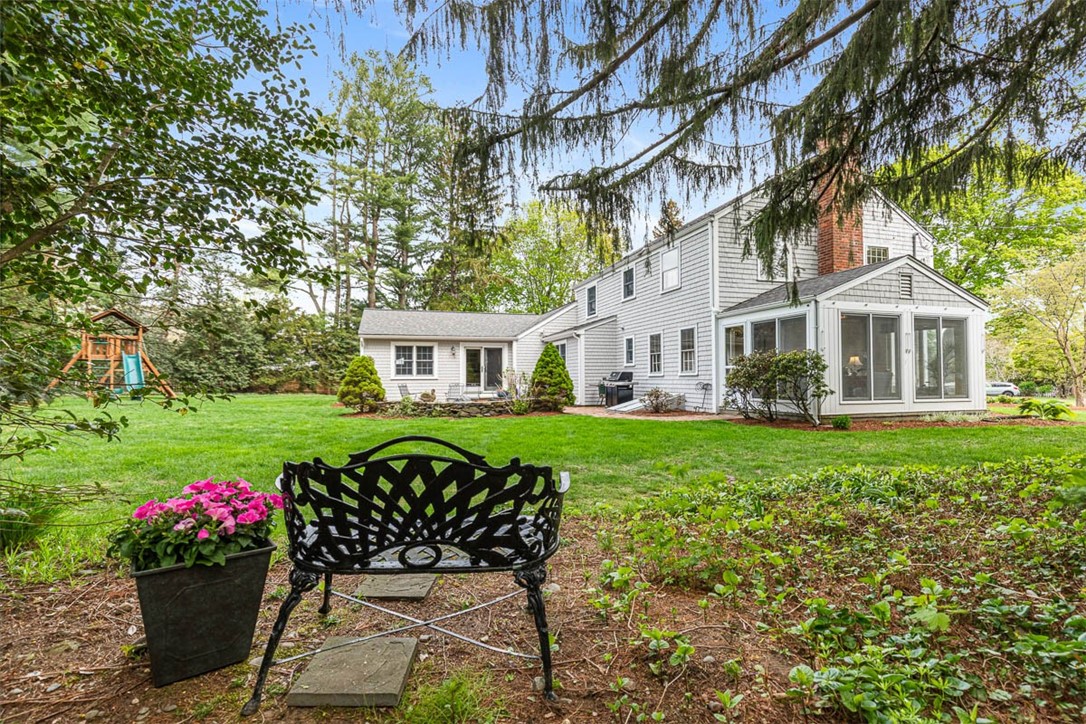 11 Harbour Road Barrington, RI 02806 - Photo 34 of 40