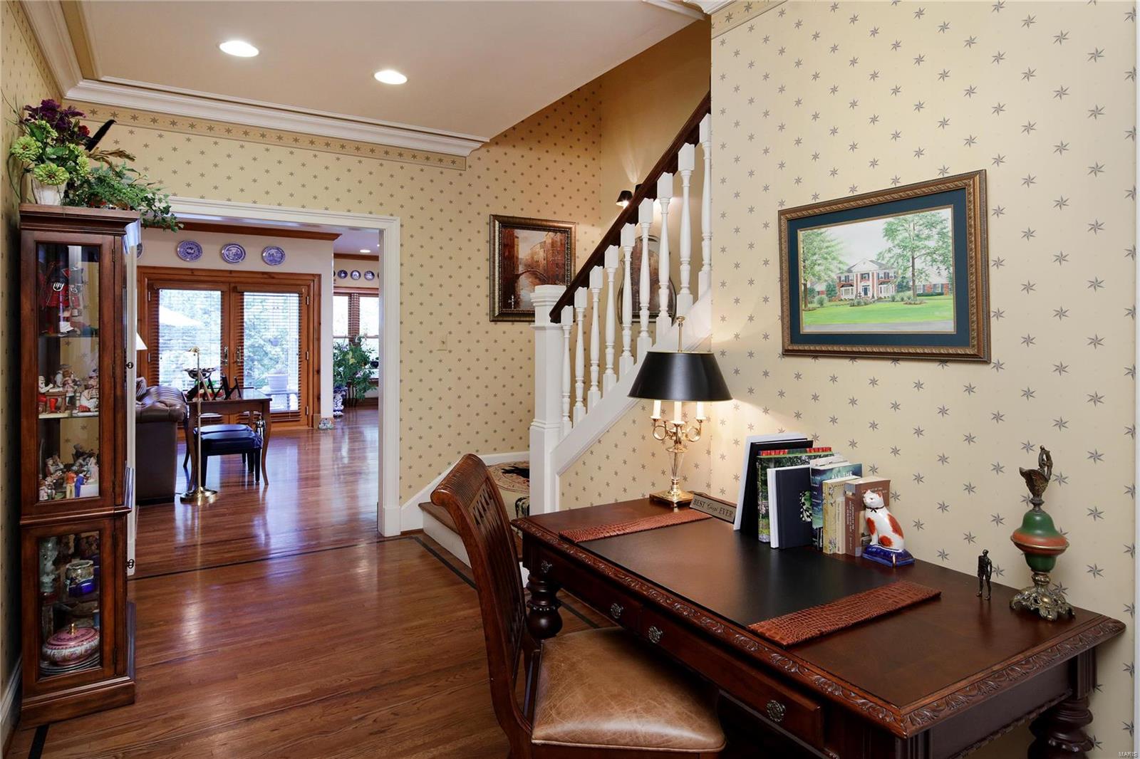 422 North Warson Road Ladue, MO 63124 - Photo 5 of 33