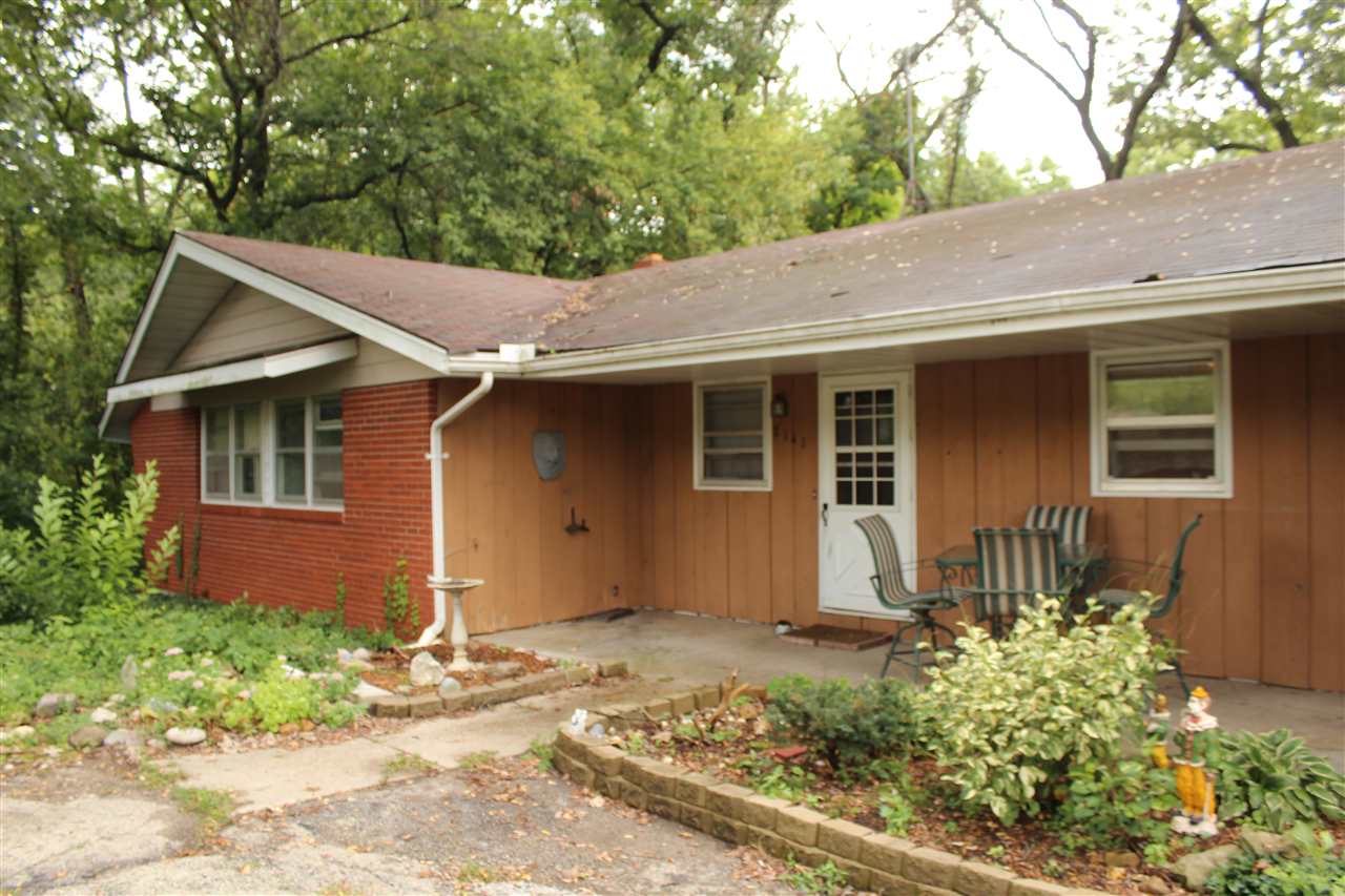 8141 McCurry Road Roscoe, IL 61073 - Photo 3 of 25 Gallery Image 3