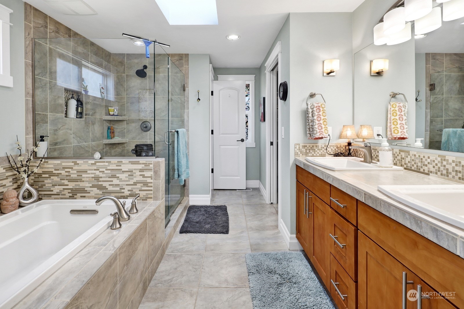 4127 Malachite Road Bellingham, WA 98226 - Photo 21 of 32 Gallery Image 21
