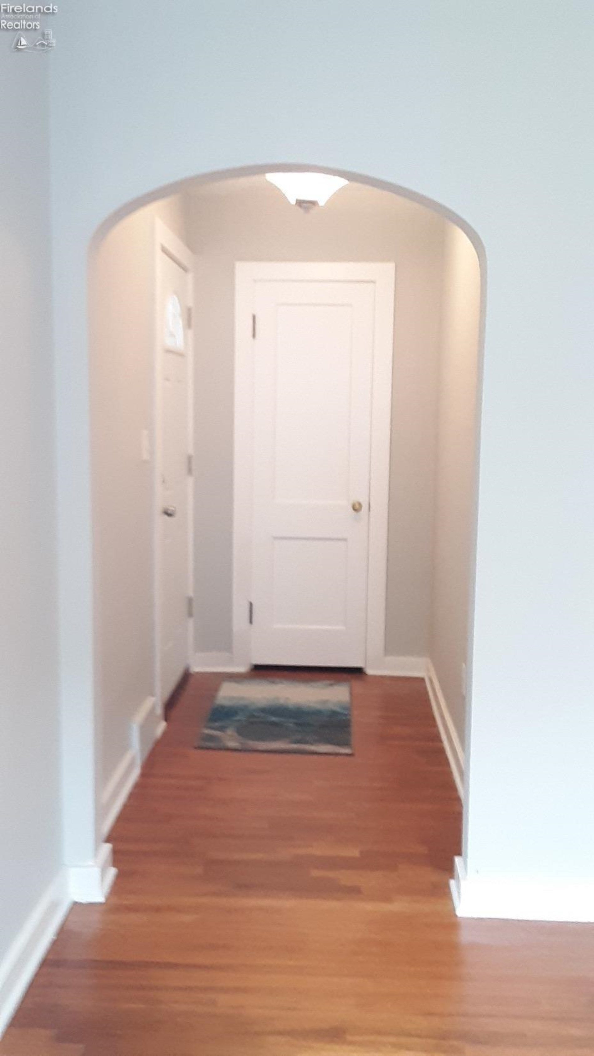 1110 Hollyrood Road Sandusky, OH 44870 - Photo 2 of 10 Gallery Image 2