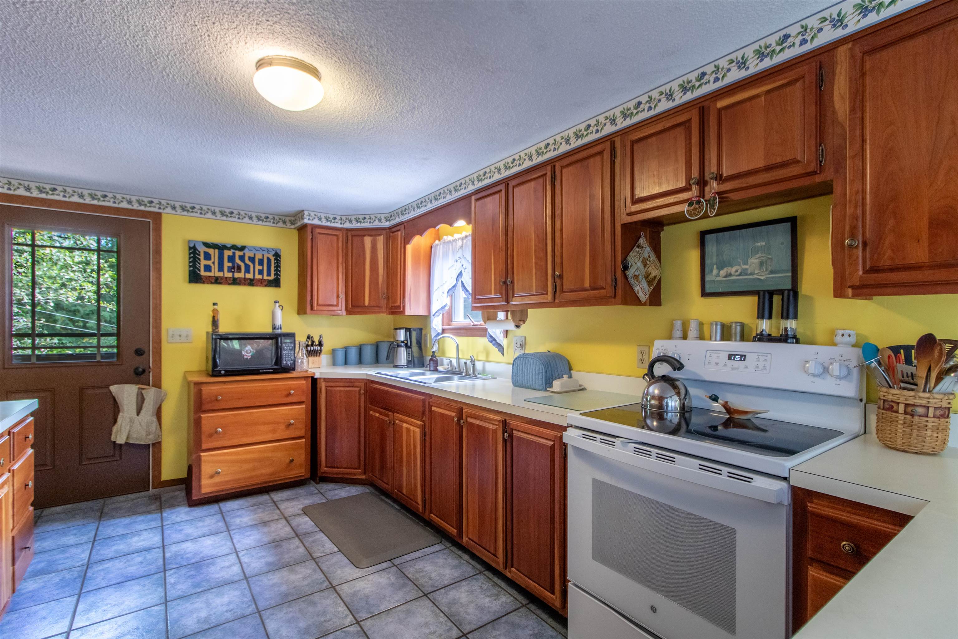 482 Sugarhouse Road Burke, VT 05871 - Photo 16 of 49 Gallery Image 16