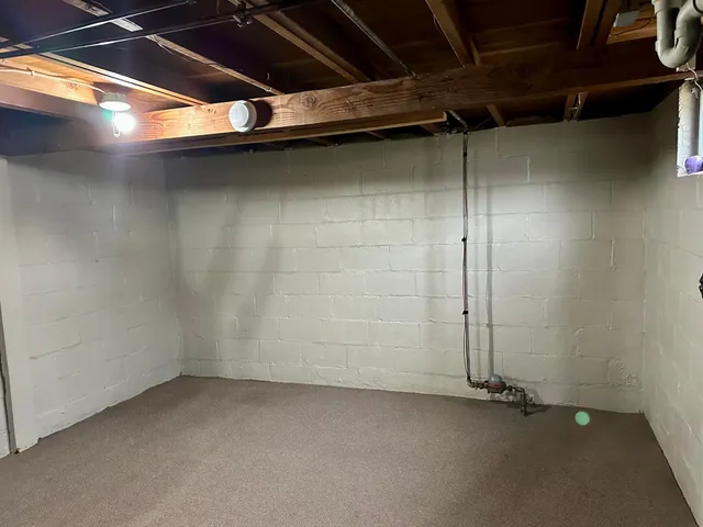 $900 | 820 North Cedar Street, Luverne, MN 56156