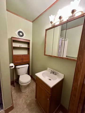 $900 | 820 North Cedar Street, Luverne, MN 56156