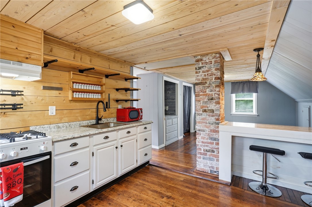 158 Ten Rod Road Exeter, RI 02822 - Photo 29 of 47 Upper level kitchen