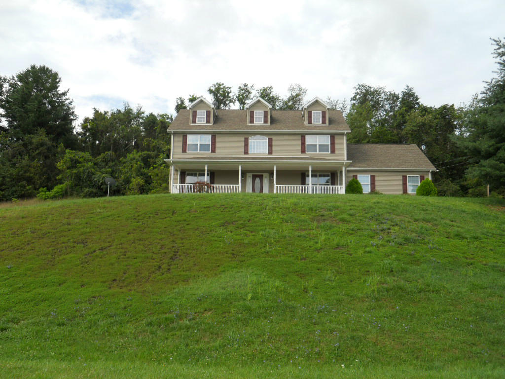 537 Sprinkle Road Fincastle, VA 24090 - Photo 1 of 23 Front
