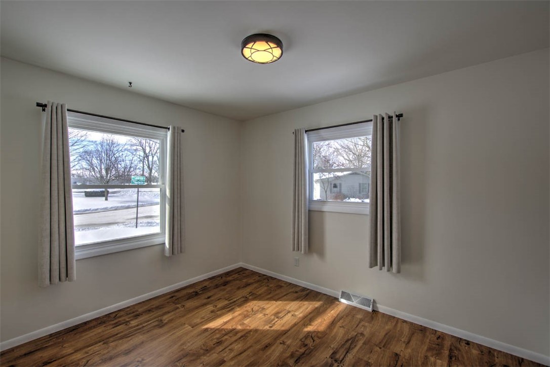 110 Manchester Drive Decatur, IL 62526 - Photo 16 of 25 Gallery Image 16