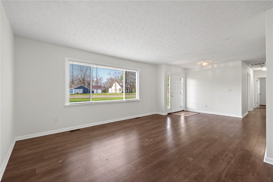 64 West Lytle-Five Points Road Dayton, OH 45458 - Photo 8 of 31
