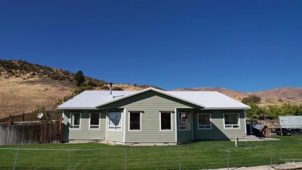 $705,000 | 22625 Baldwin Lane, Ola, ID 83657