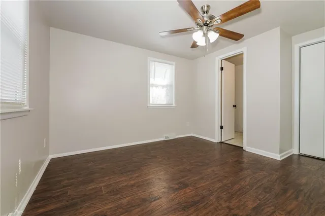 $2,245 | 11515 North Charlotte Street, Kansas City, MO 64155