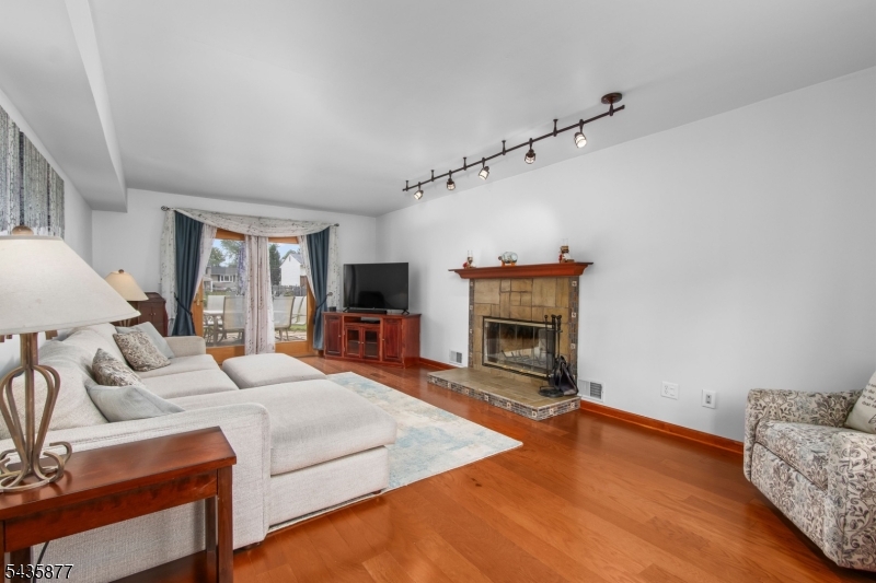 14 Allyson Road Flanders, NJ 07836 - Photo 11 of 25