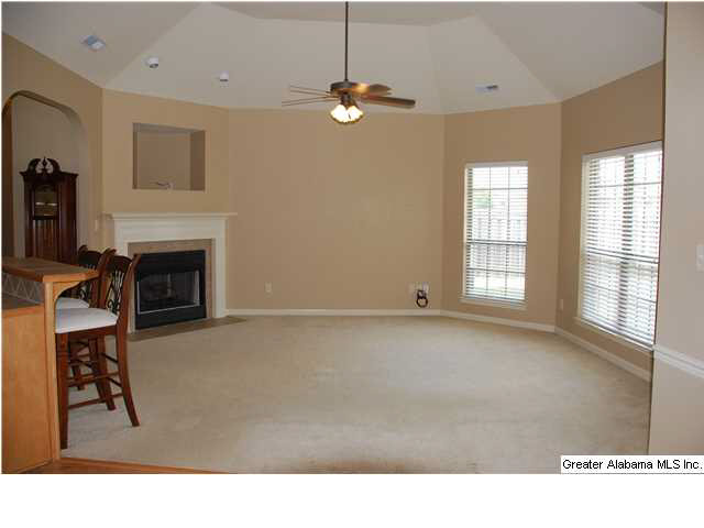 201 Queens Gate Alabaster, AL 35114 - Photo 3 of 22