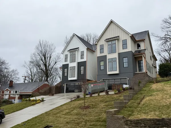 $1,299,900 | 5705 B Vine Ridge Drive, Nashville, TN 37205