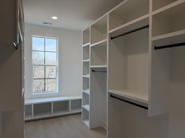 $1,299,900 | 5705 B Vine Ridge Drive, Nashville, TN 37205