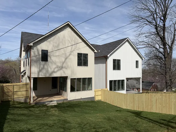 $1,299,900 | 5705 B Vine Ridge Drive, Nashville, TN 37205
