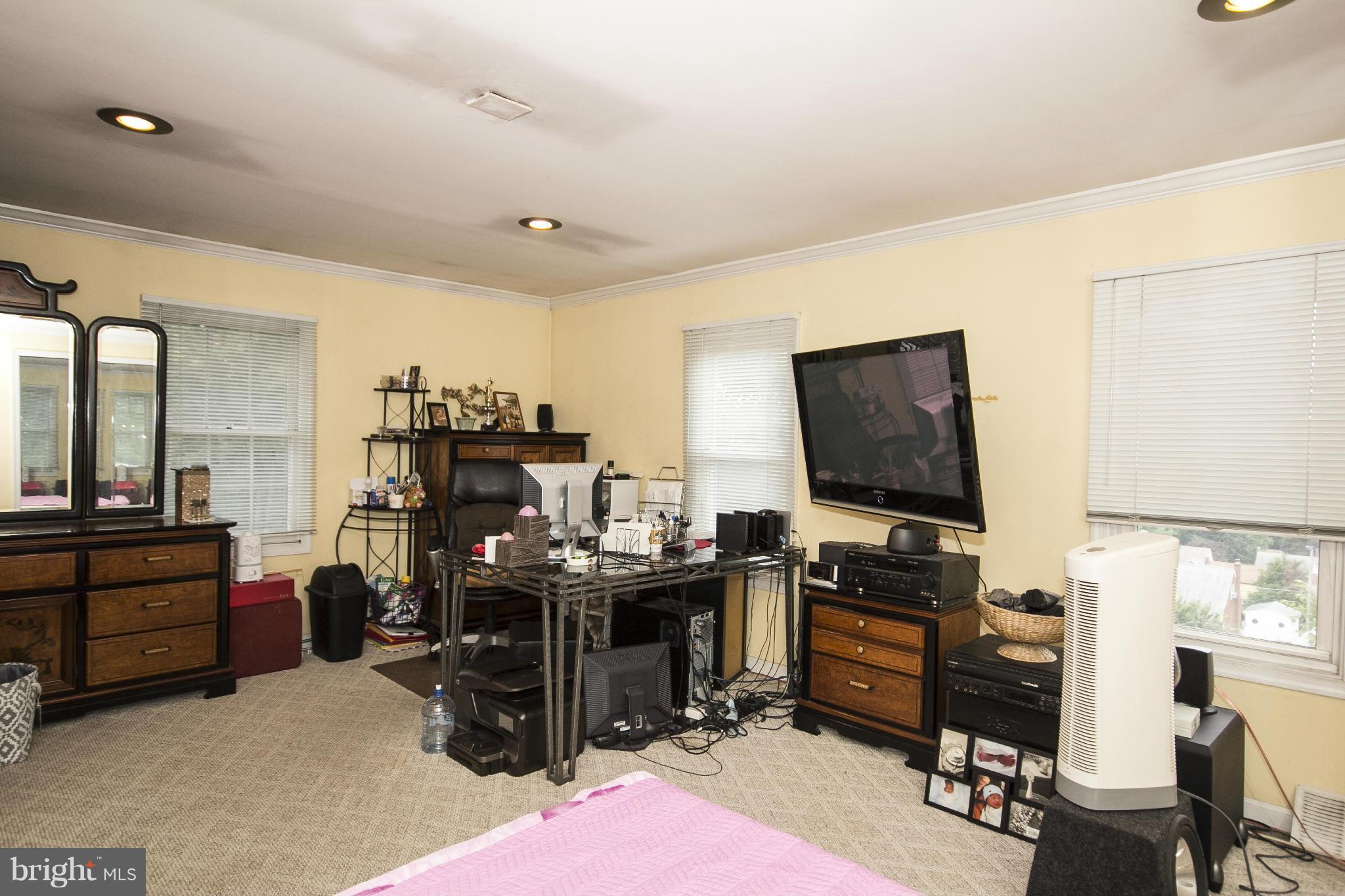 8207 Sagramore Road Baltimore, MD 21237 - Photo 16 of 23 Bedroom (Master)