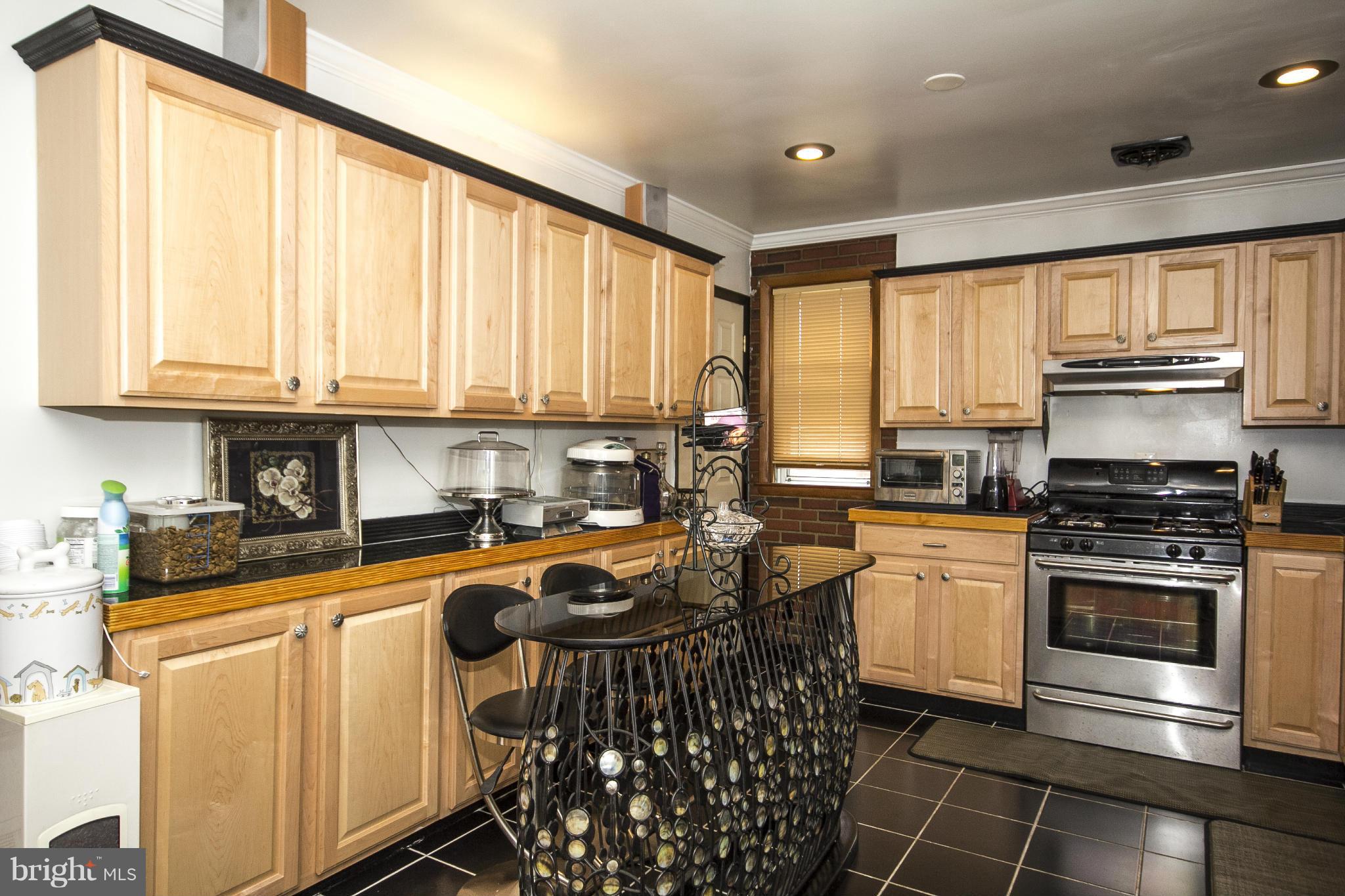 8207 Sagramore Road Baltimore, MD 21237 - Photo 8 of 23 Kitchen