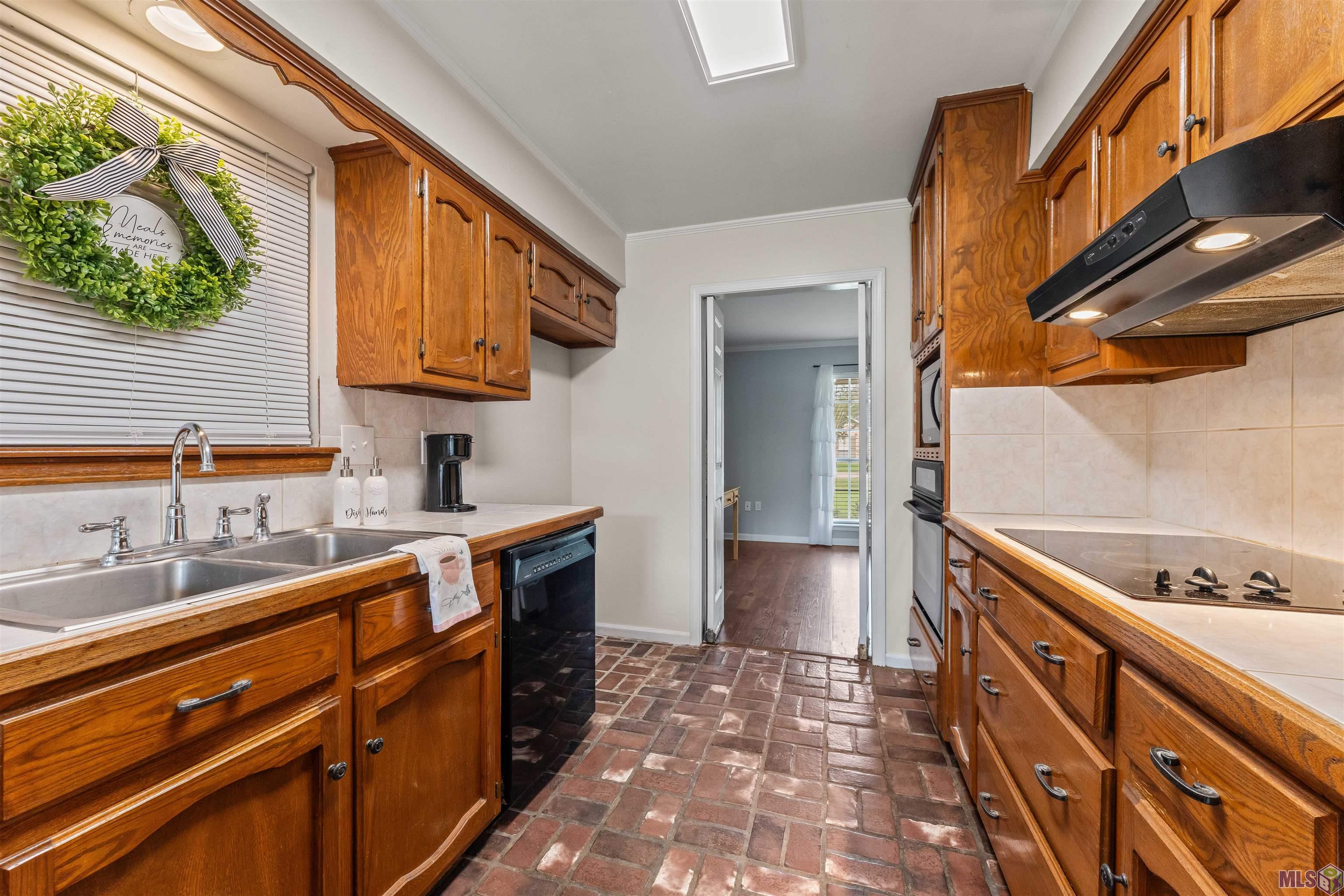14162 Troy Duplessis Road Gonzales, LA 70737 - Photo 10 of 30