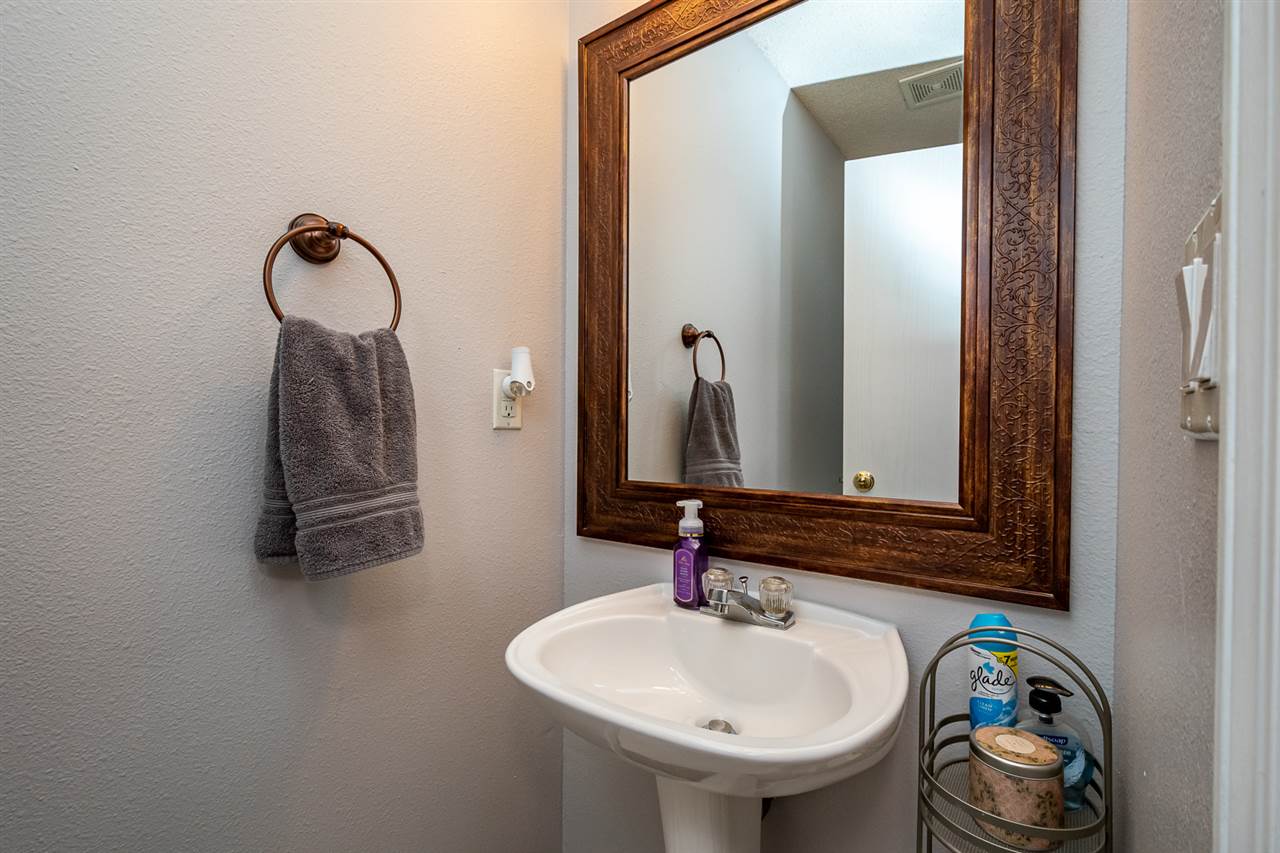 2283 Holiday Road Coralville, IA 52241 - Photo 9 of 23 Gallery Image 9
