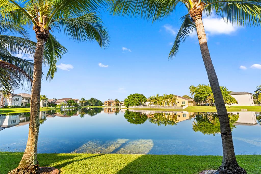 4622 Southwest 185th Avenue Miramar, FL 33029 - Photo 7 of 64