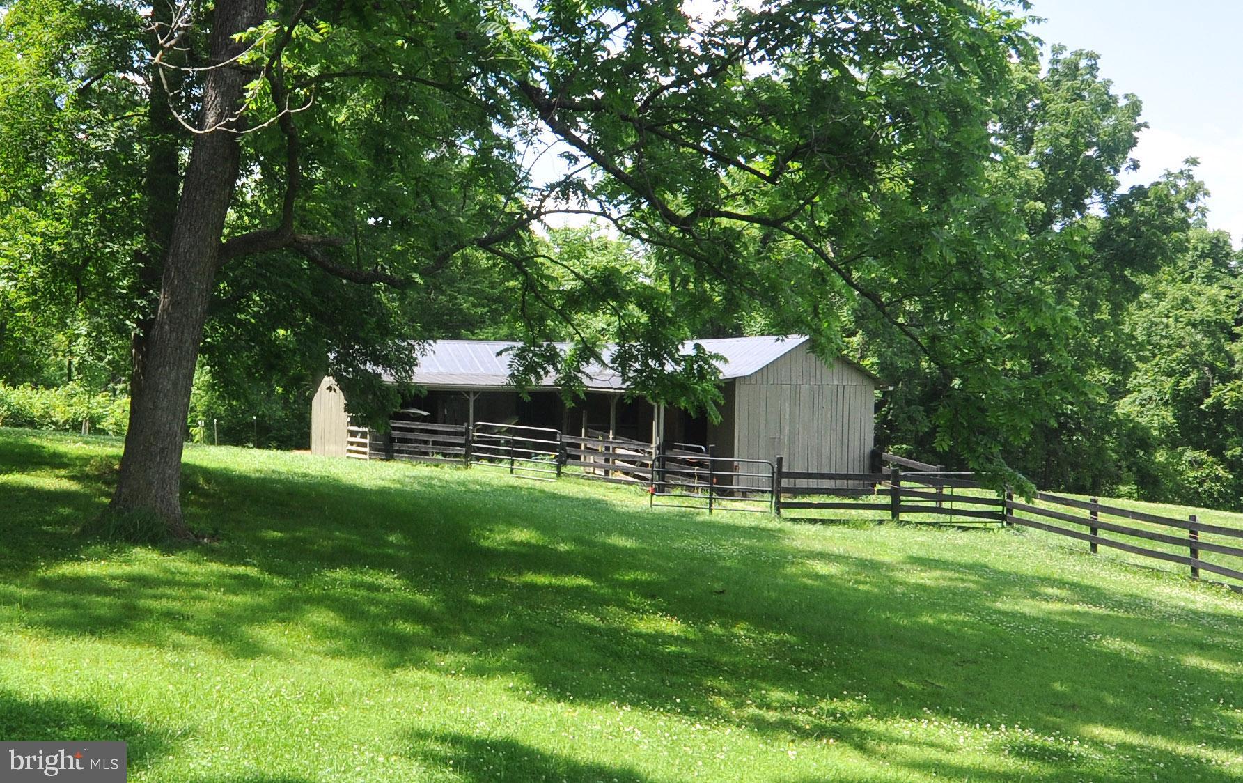 3591 Apple Pie Ridge Road Winchester, VA 22603 - Photo 22 of 44 Barn