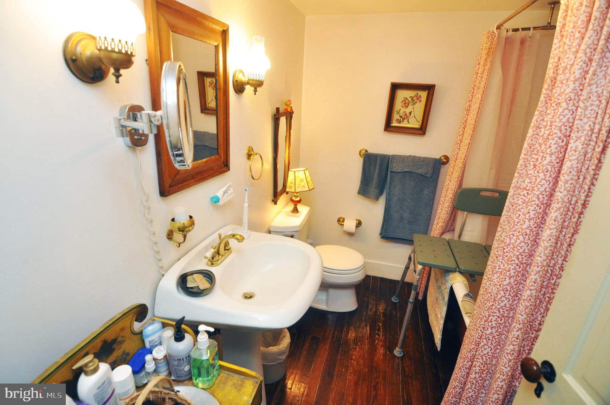 3591 Apple Pie Ridge Road Winchester, VA 22603 - Photo 38 of 44 Full bath