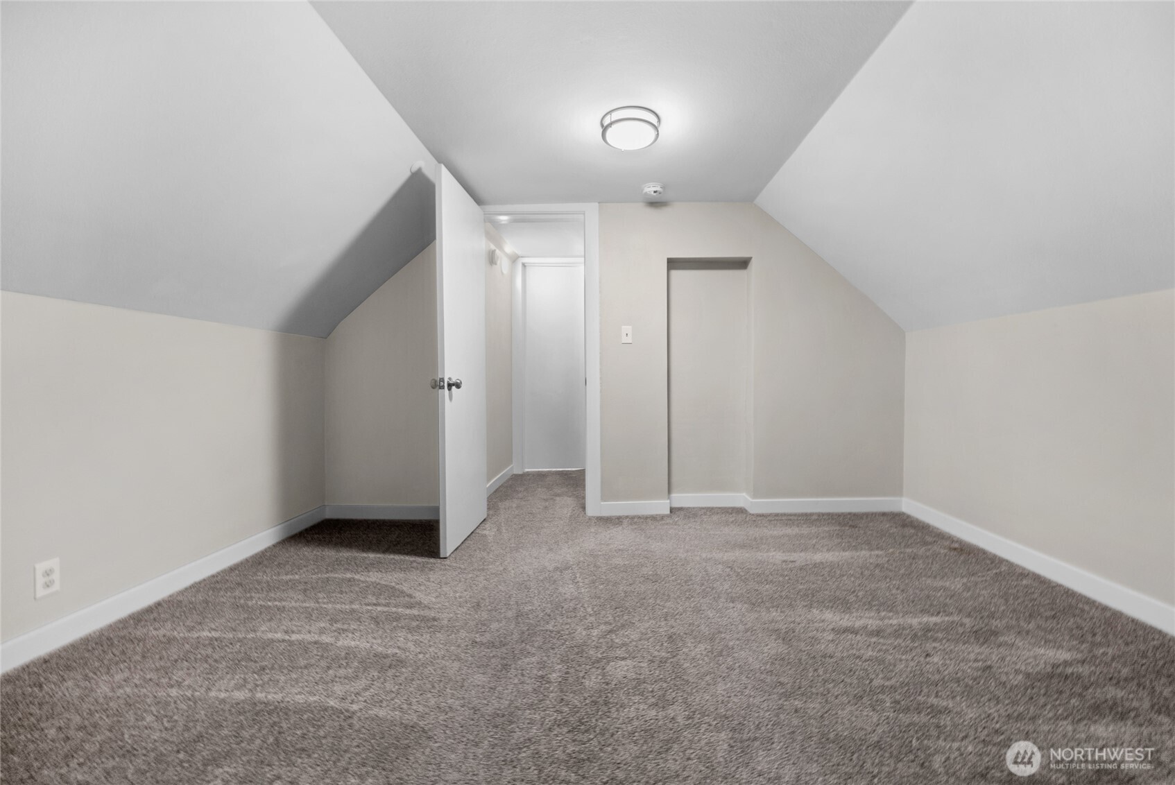 1925 Lombard Avenue Everett, WA 98201 - Photo 17 of 25