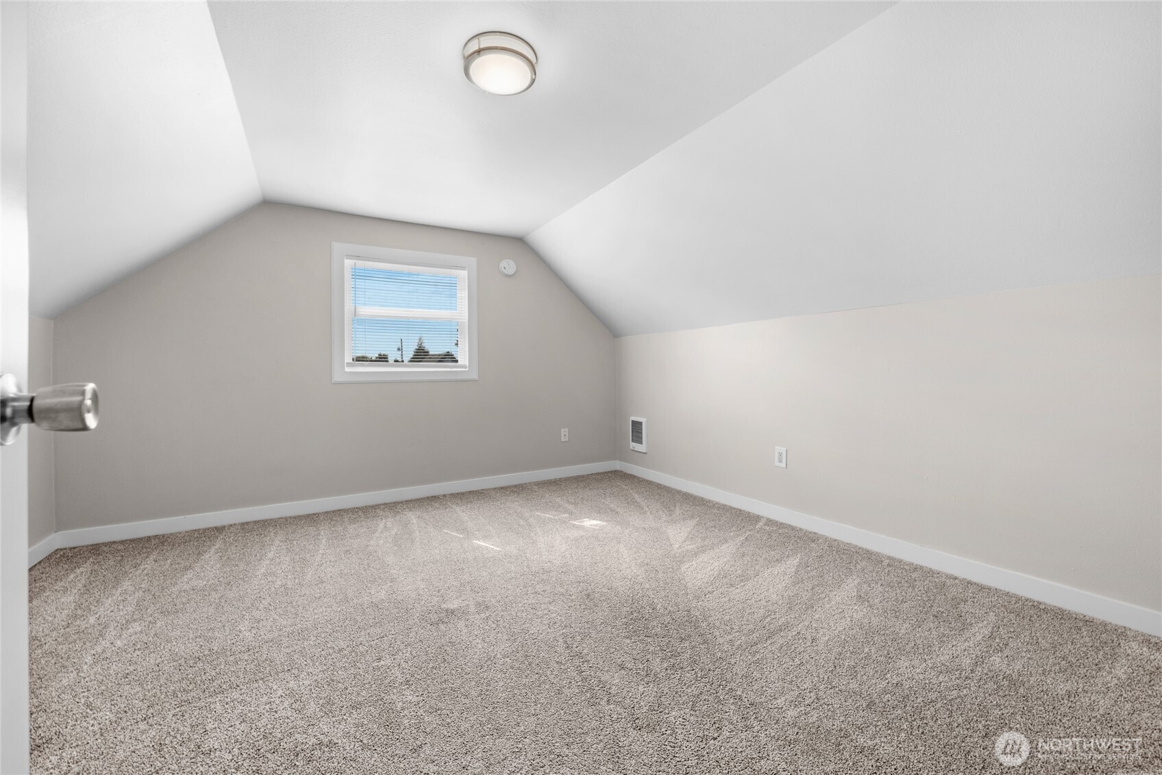 1925 Lombard Avenue Everett, WA 98201 - Photo 18 of 25