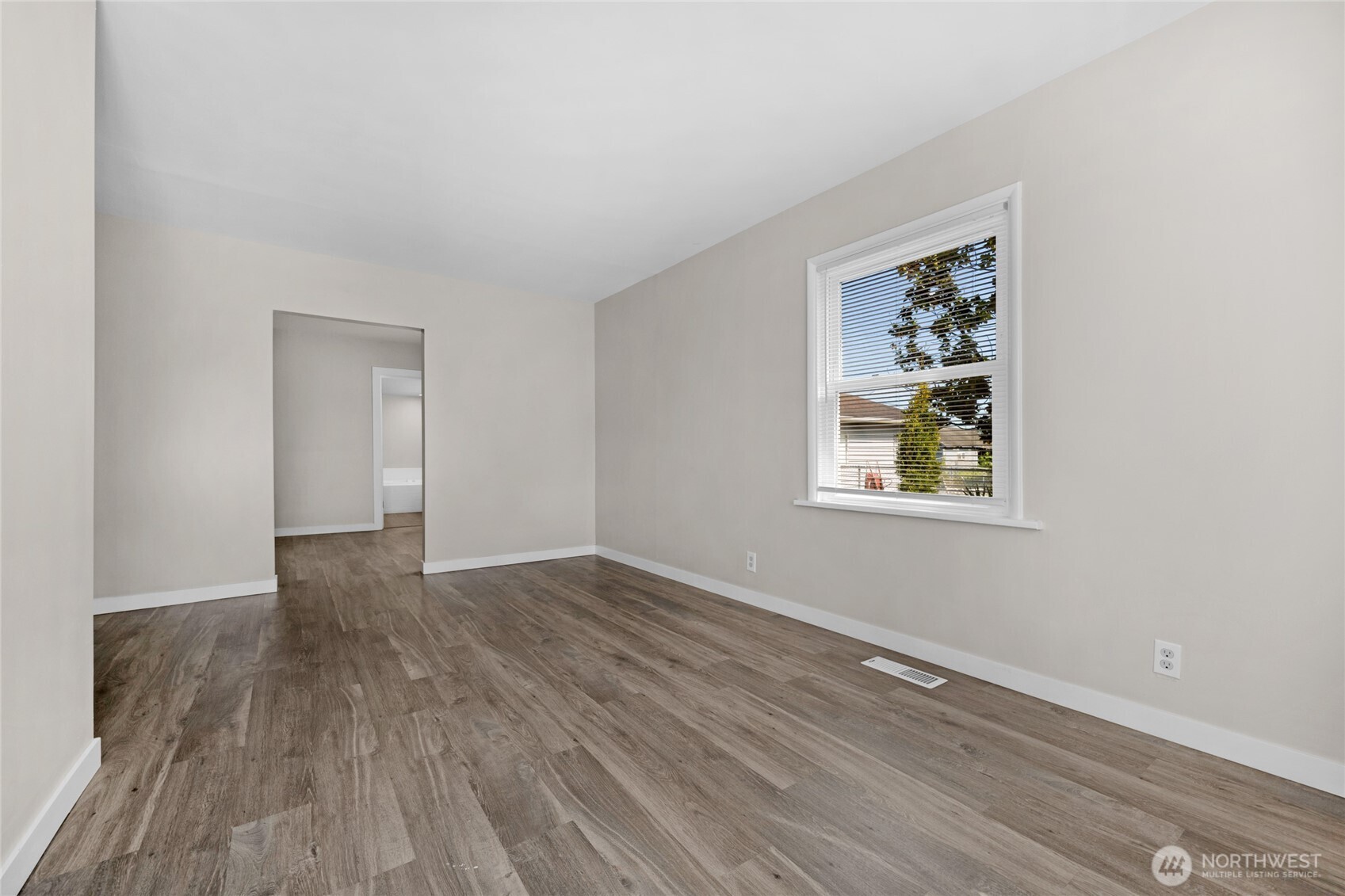 1925 Lombard Avenue Everett, WA 98201 - Photo 9 of 25