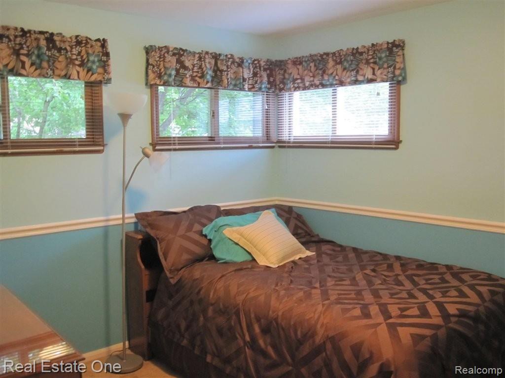 1133 West Webster Road Royal Oak, MI 48073 - Photo 14 of 20 bright BR w/note windows