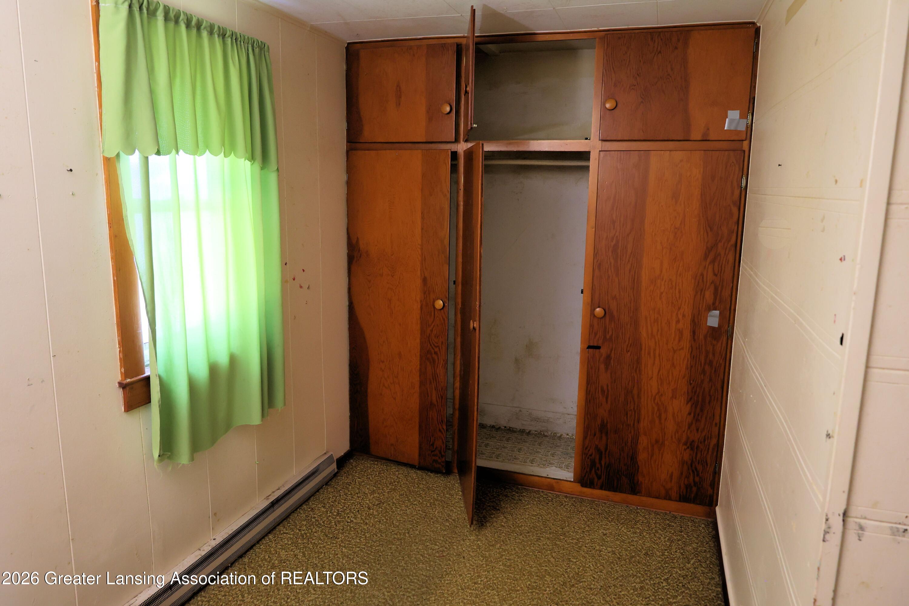 2550 North Airport Road St. Johns, MI 48879 - Photo 5 of 44 7132026 (2)
