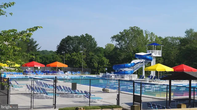 $2,700 | 10337 Royal Woods Court, Gaithersburg, MD 20886