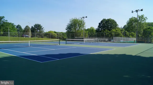 $2,700 | 10337 Royal Woods Court, Gaithersburg, MD 20886