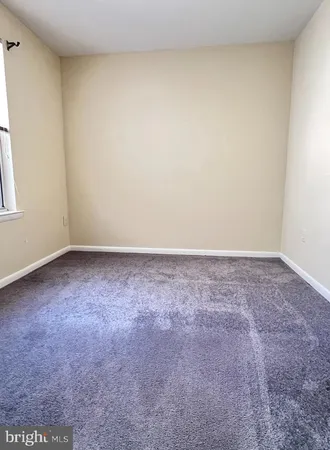 $2,300 | 10337 Royal Woods Court, Gaithersburg, MD 20886