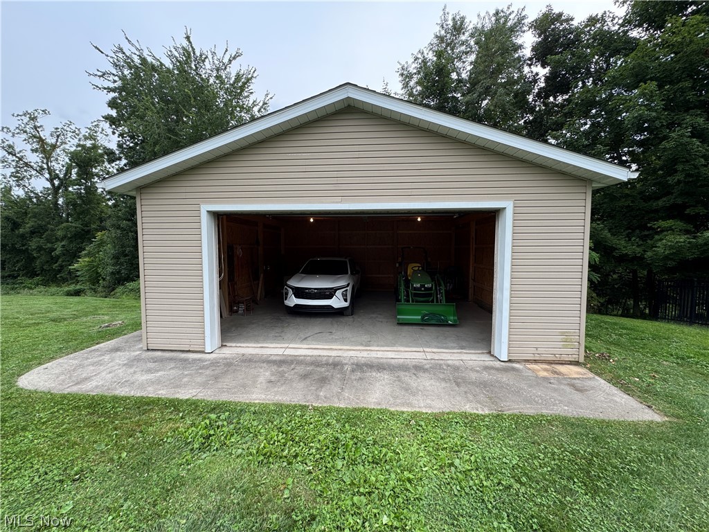 37897 Harry's Ridge Road Barnesville, OH 43713 - Photo 32 of 42