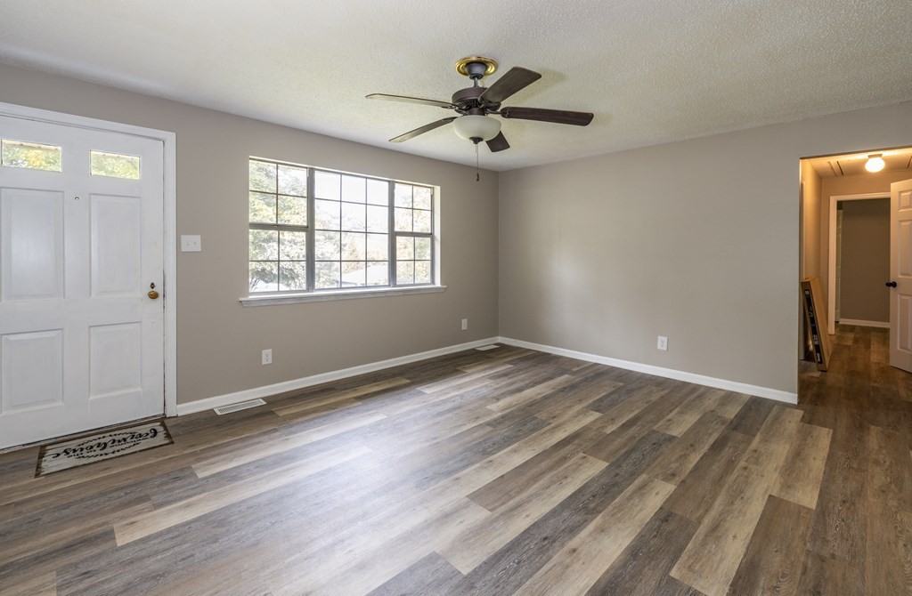 5008 Clover Road Knoxville, TN 37912 - Photo 3 of 14 Gallery Image 3