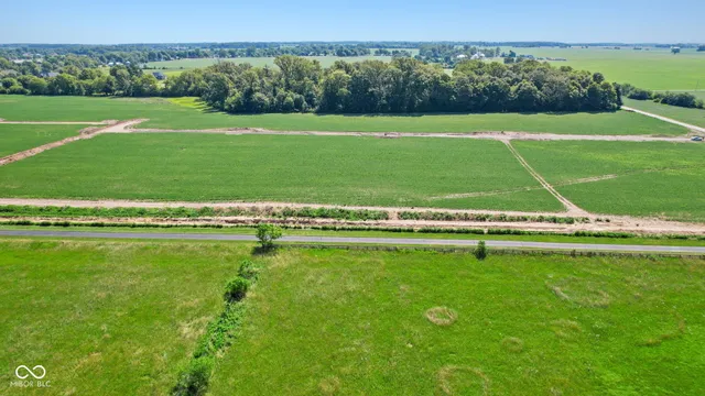 $350,000 | 1561 Highway 52, New Palestine, IN 46163