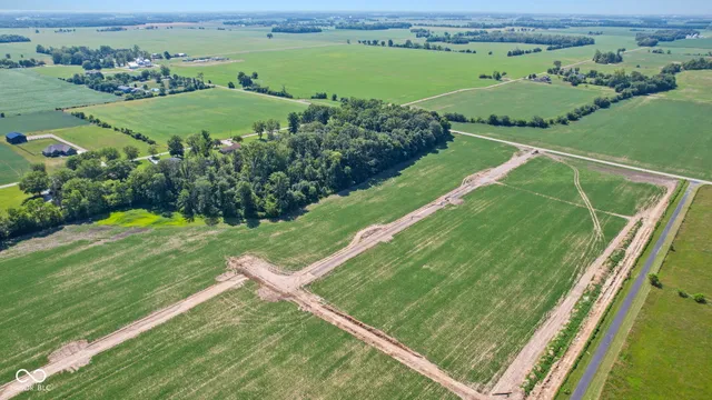 $350,000 | 1561 Highway 52, New Palestine, IN 46163