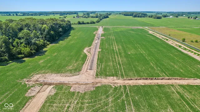 $350,000 | 1561 Highway 52, New Palestine, IN 46163